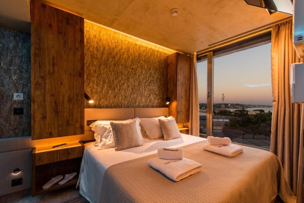 The Minipenthouse Terrace & Spa Paço de Arcos Εξωτερικό φωτογραφία